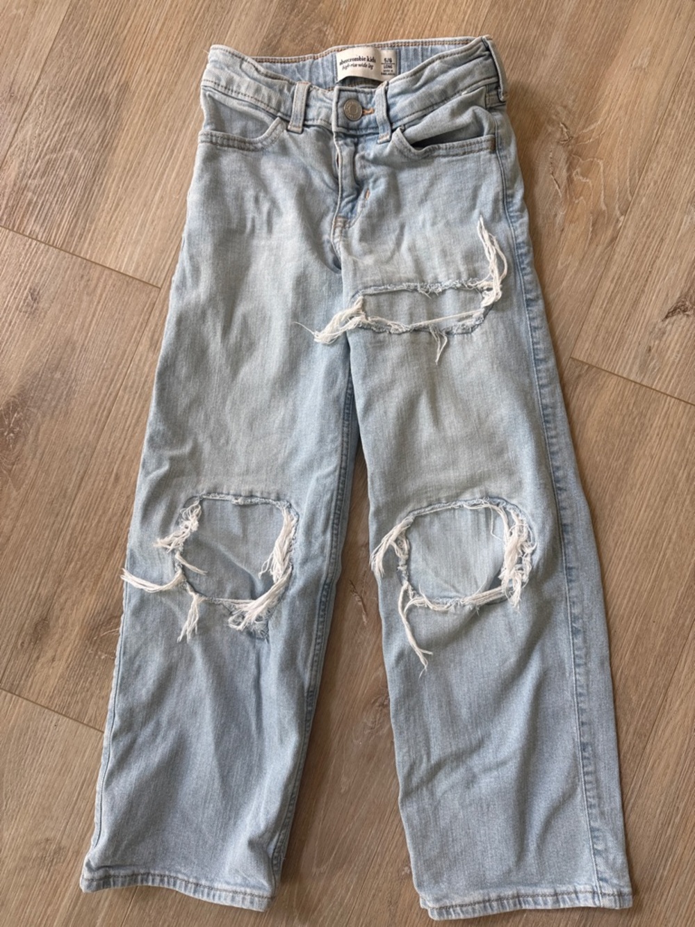 abercrombie girls Light Blue Distressed Ripped Jeans